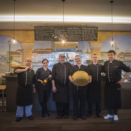 Plaza Boutique 4* Presov