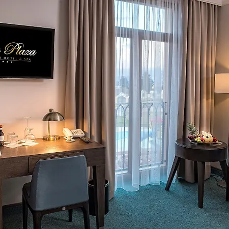 Hotel Plaza Boutique 4*