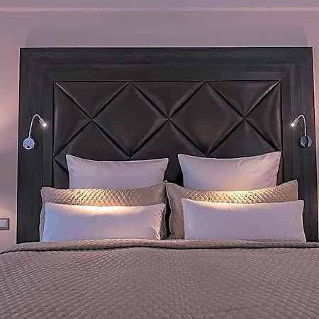 Hotel Plaza Boutique Hotel&spa 4*