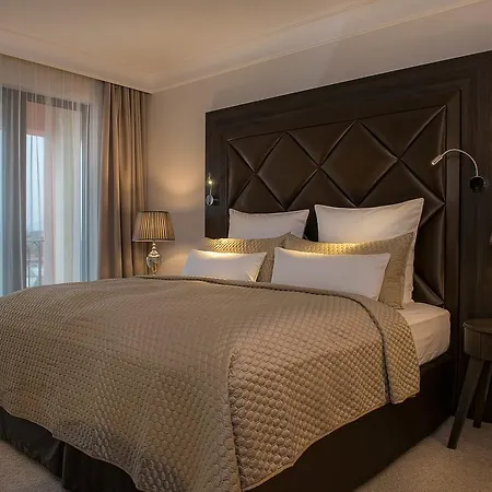 Szálloda Plaza Boutique & 4*